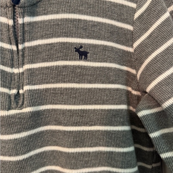 Gray Striped Kids 3/4 Zip Adorable Preppy Sweater Polo Shirt . Kids 7 - Picture 5 of 7